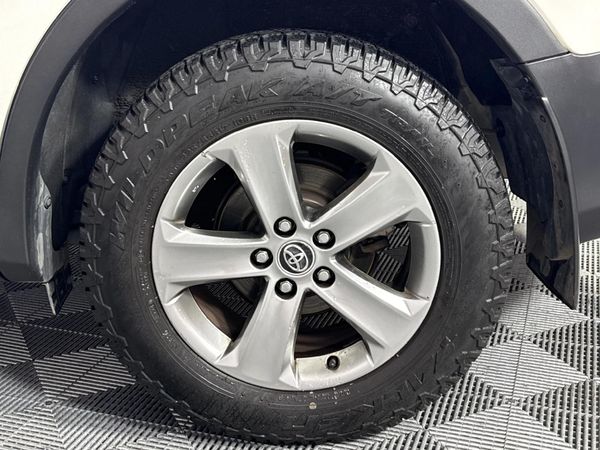 2015-Toyota-RAV4-20-GX-Auto image:6