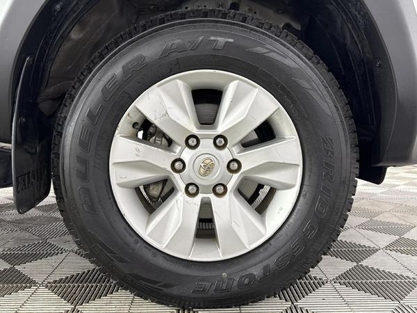 2025-Toyota-Hilux-24-GD-6-Raised-Body-Raider-Auto-Double-Cab image:5