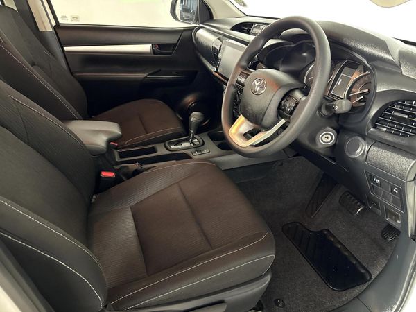 2025-Toyota-Hilux-24-GD-6-Raised-Body-Raider-Auto-Double-Cab image:8