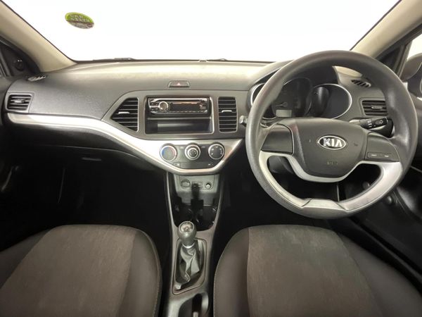 2016-Kia-Picanto-10 image:1