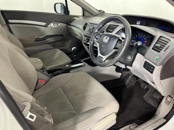 2012-Honda-Civic-16-Comfort image:9