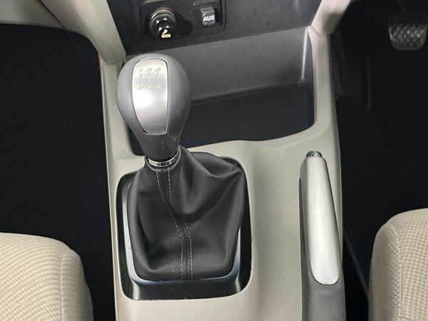 2012-Honda-Civic-16-Comfort image:10