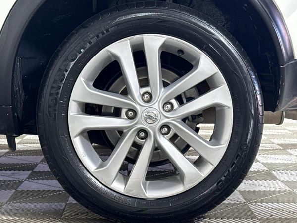 2013-Nissan-Juke-16-Dig-T-Tekna image:6