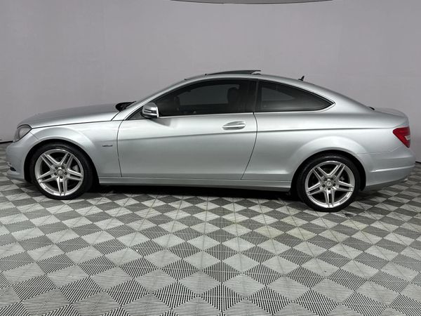 2013-Mercedes-Benz-C-Class-C-250-BE-Coupe-Auto image:15