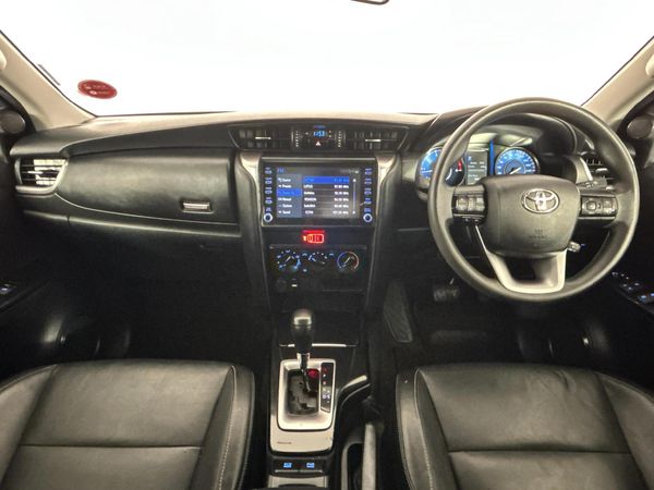 2021-Toyota-Fortuner-24-GD-6-Raised-Body-Auto image:1