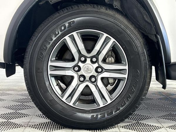 2021-Toyota-Fortuner-24-GD-6-Raised-Body-Auto image:4
