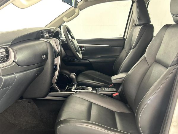 2021-Toyota-Fortuner-24-GD-6-Raised-Body-Auto image:8