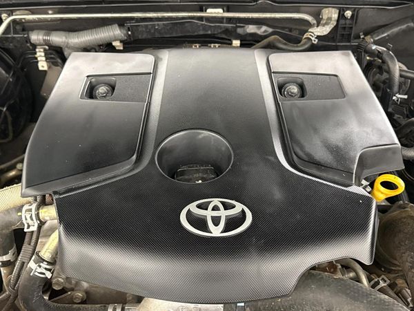 2017-Toyota-Hilux-28-GD-6-Raised-Body-Raider-Double-Cab-Auto image:10