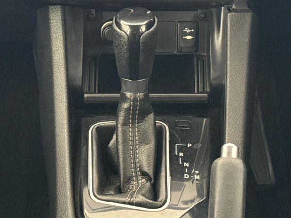 2020-Toyota-Corolla-16-Prestige-Auto image:10