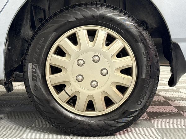 2006-Toyota-Corolla-140i-GLE image:6