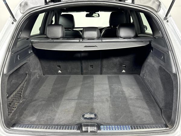 2018-Mercedes-Benz-GLC-250d-AMG image:14