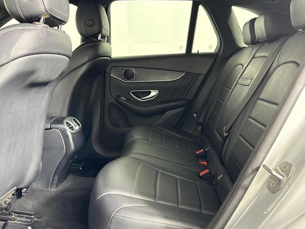 2018-Mercedes-Benz-GLC-250d-AMG image:3