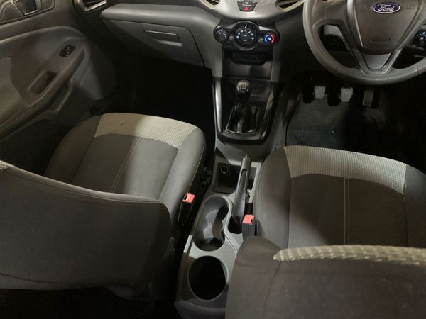 2017-Ford-EcoSport-15-TiVCT-Ambiente image:18