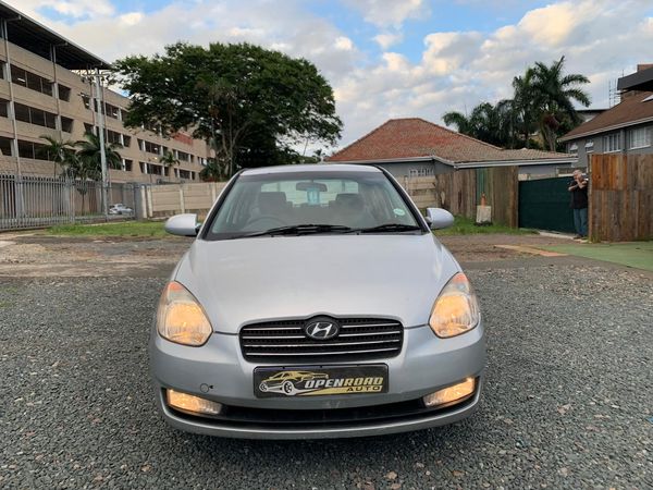 2009-Hyundai-Accent-16-GLS image:1