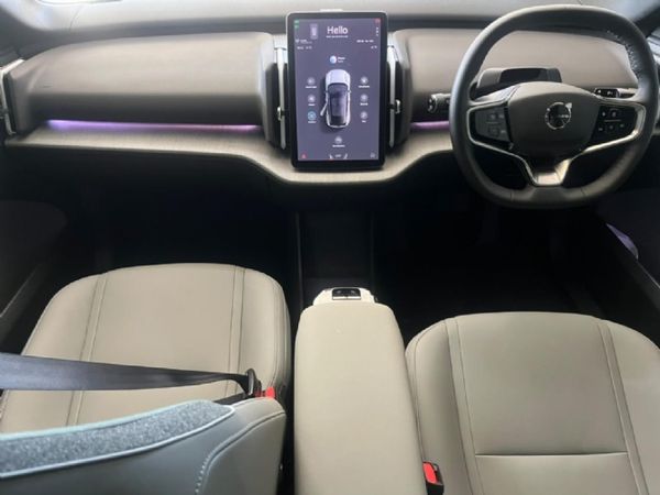 2025-Volvo-EX30-Cross-Country image:6