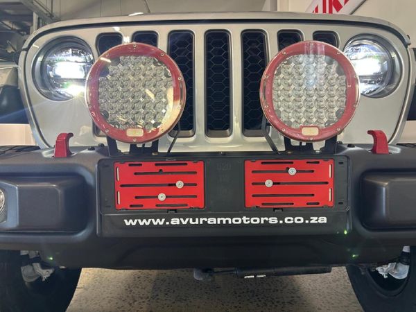 2023-Jeep-Gladiator-Rubicon-36-4x4-Auto-Double-Cab image:20