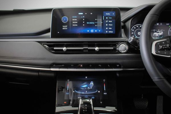 2025-Chery-Tiggo-8-Pro-16-TGDI-Executive image:13