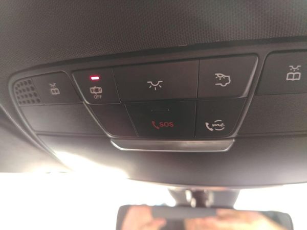 2019-Mercedes-Benz-C-Class-C-180-Auto image:16