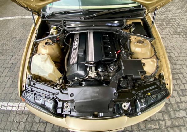 2000-BMW-3-Series-323Ci-Coupe image:10