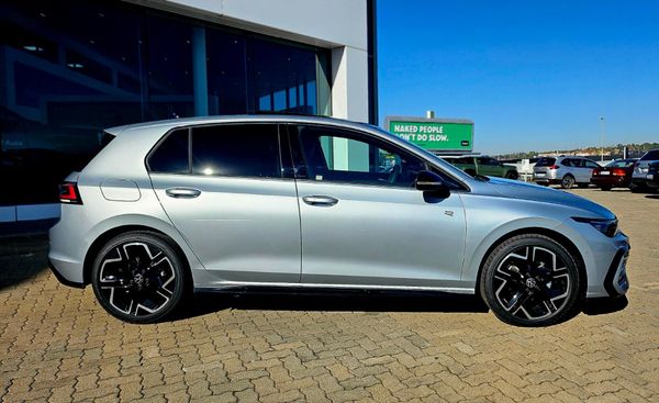 2026-Volkswagen-Golf-14-TSI-R-Line-Auto-110kw image:2