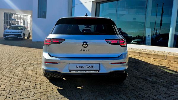2026-Volkswagen-Golf-14-TSI-R-Line-Auto-110kw image:4
