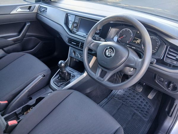 2019-Volkswagen-Polo-10-TSI image:8