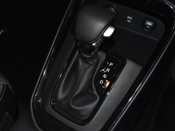 2022-Kia-Sonet-15-EX-CVT image:18