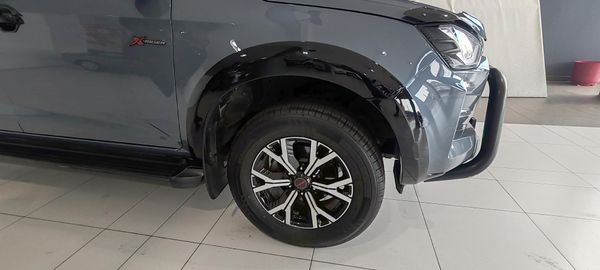2024-Isuzu-D-Max-19-DDI-HR-X-Rider-Auto-Double-Cab image:10