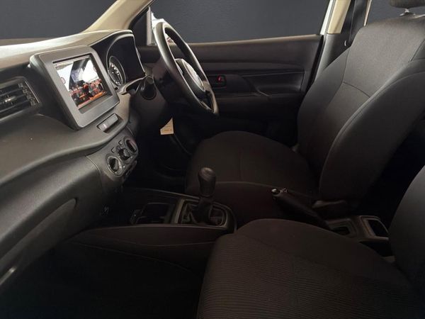 2025-Suzuki-Ertiga-15-GA image:14