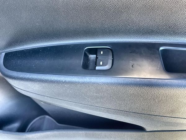 2018-Hyundai-Grand-i10-10-Motion image:16
