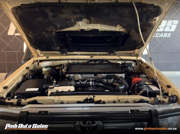 2023-Toyota-Land-Cruiser-79-45-D-Double-Cab image:10