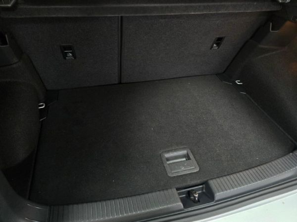 2025-Volkswagen-T-Cross-10-TSI-Auto image:7