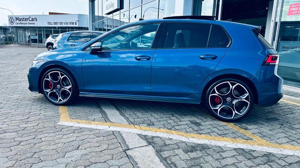 2026-Volkswagen-Golf-8-GTI-20-TSI-DSG image:3