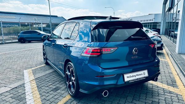 2026-Volkswagen-Golf-8-GTI-20-TSI-DSG image:4