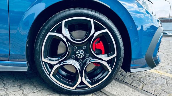 2026-Volkswagen-Golf-8-GTI-20-TSI-DSG image:7