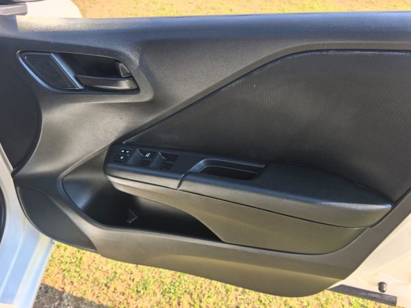 2014-Honda-Ballade-15-Trend image:12