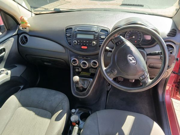 2016-Hyundai-i10-125-Glide image:2