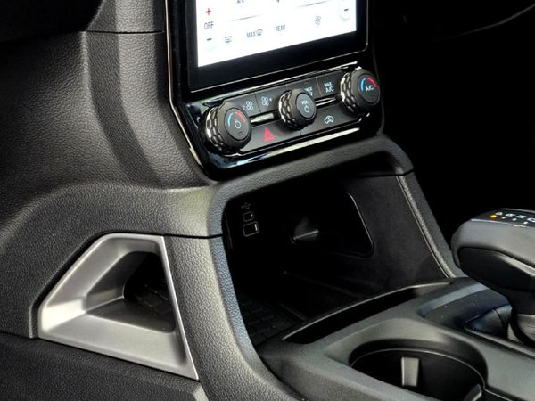 2026-Ford-Everest-30D-V6-Wildtrack-AWD-Auto image:15