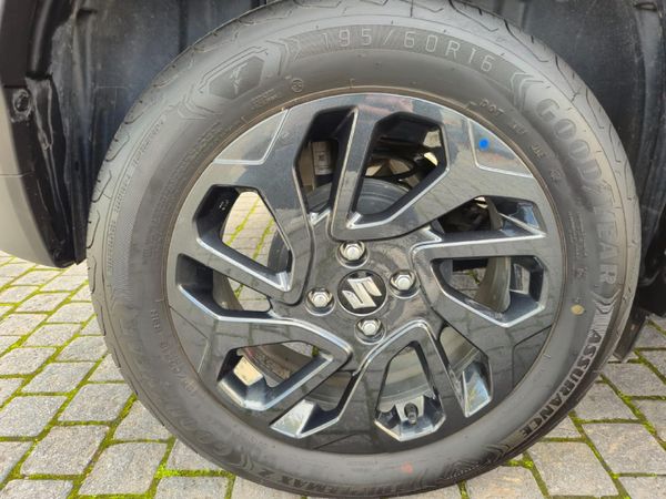 2025-Suzuki-Fronx-15-GL-Auto image:16