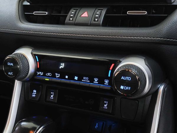 2021-Toyota-RAV4-20-VX-Auto image:9