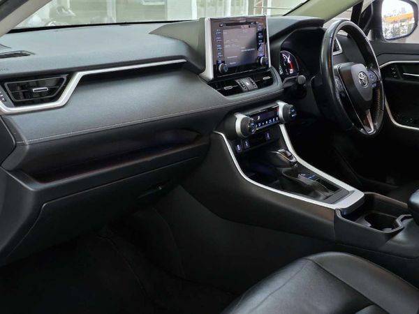 2021-Toyota-RAV4-20-VX-Auto image:12