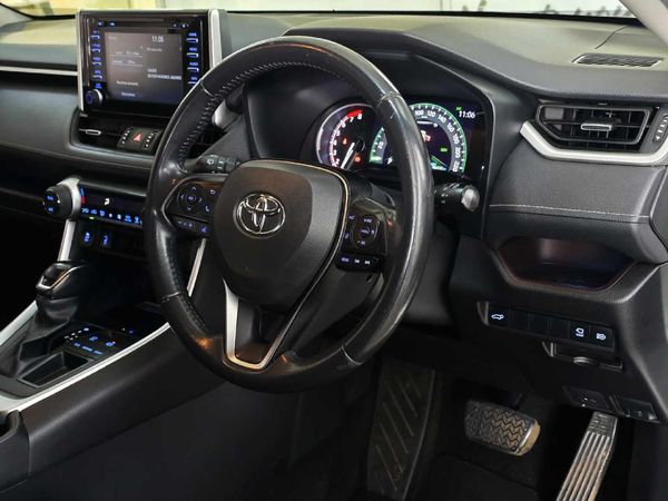 2021-Toyota-RAV4-20-VX-Auto image:17