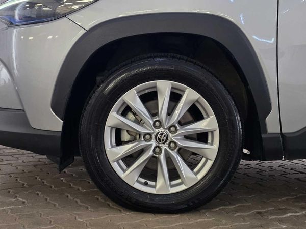2025-Toyota-Corolla-Cross-18-XS-Hybrid image:13