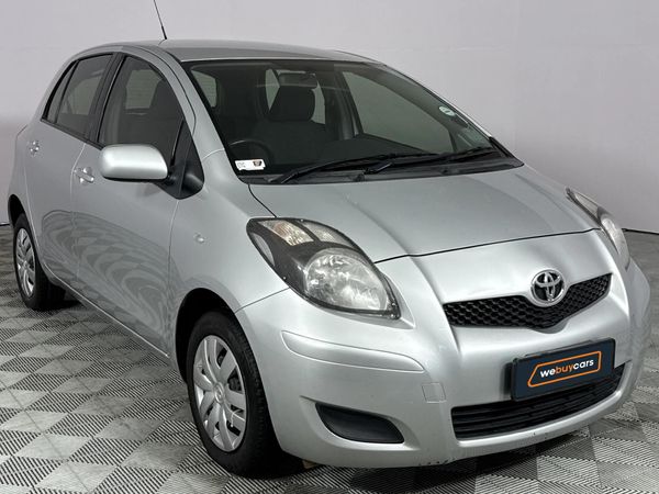 2009-Toyota-Yaris-T3-5-dr image:16