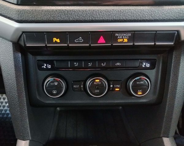 2023-Volkswagen-Amarok-30-TDI-Highline-EX-190kW-4Motion-Auto-Double-Ca image:22