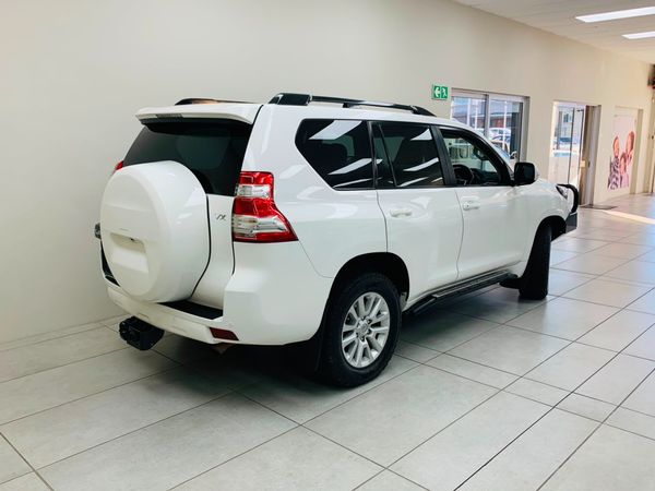 2015-Toyota-Land-Cruiser-Prado-30-TDI-VX-Auto image:10
