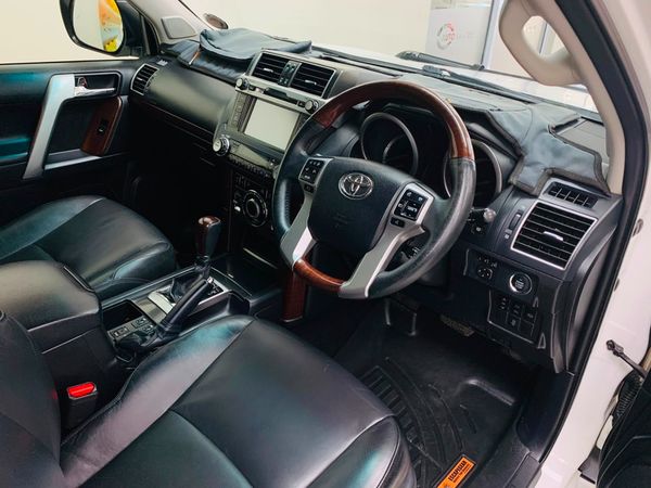 2015-Toyota-Land-Cruiser-Prado-30-TDI-VX-Auto image:4