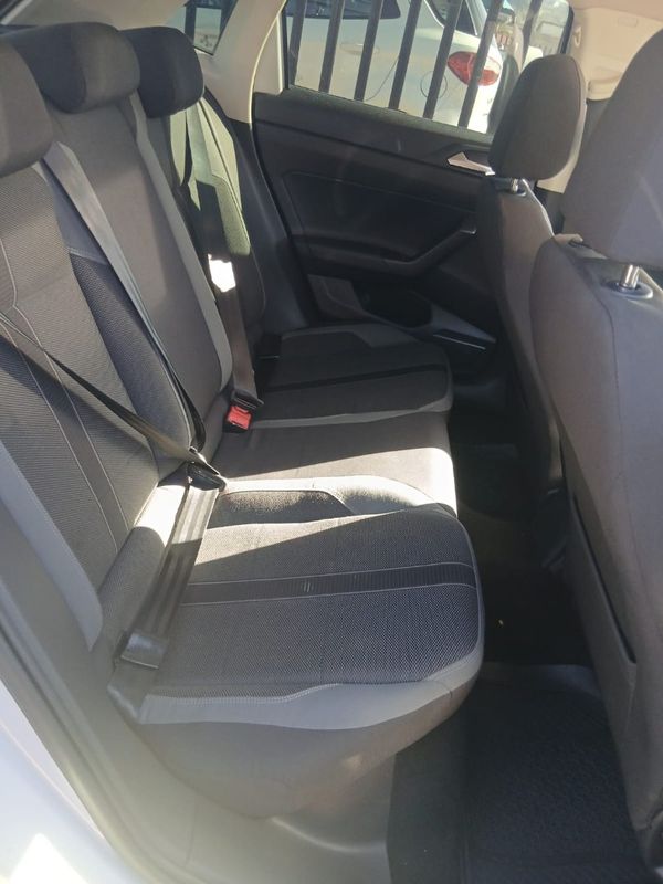 2019-Volkswagen-Polo-10-TSI-Comfortline-Auto image:9