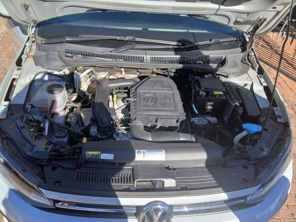 2019-Volkswagen-Polo-10-TSI-Comfortline-Auto image:13
