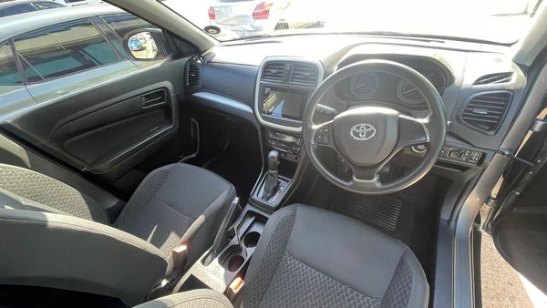 2022-Toyota-Urban-Cruiser-15-Xr-Auto image:11